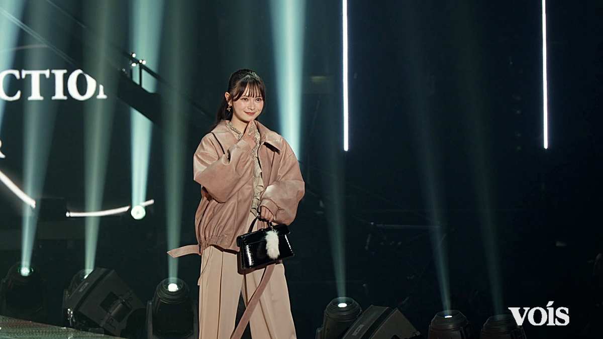 キュート！AKB48伊藤百花×平祐奈×星乃夢奈、大人フェミニンなルックでランウェイ