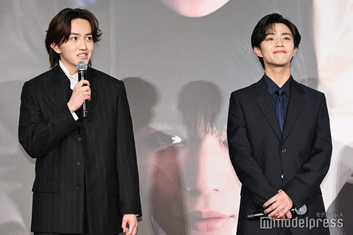 長尾謙杜といじめシーンを演じた中川翼&醍醐虎汰朗(C)モデルプレス