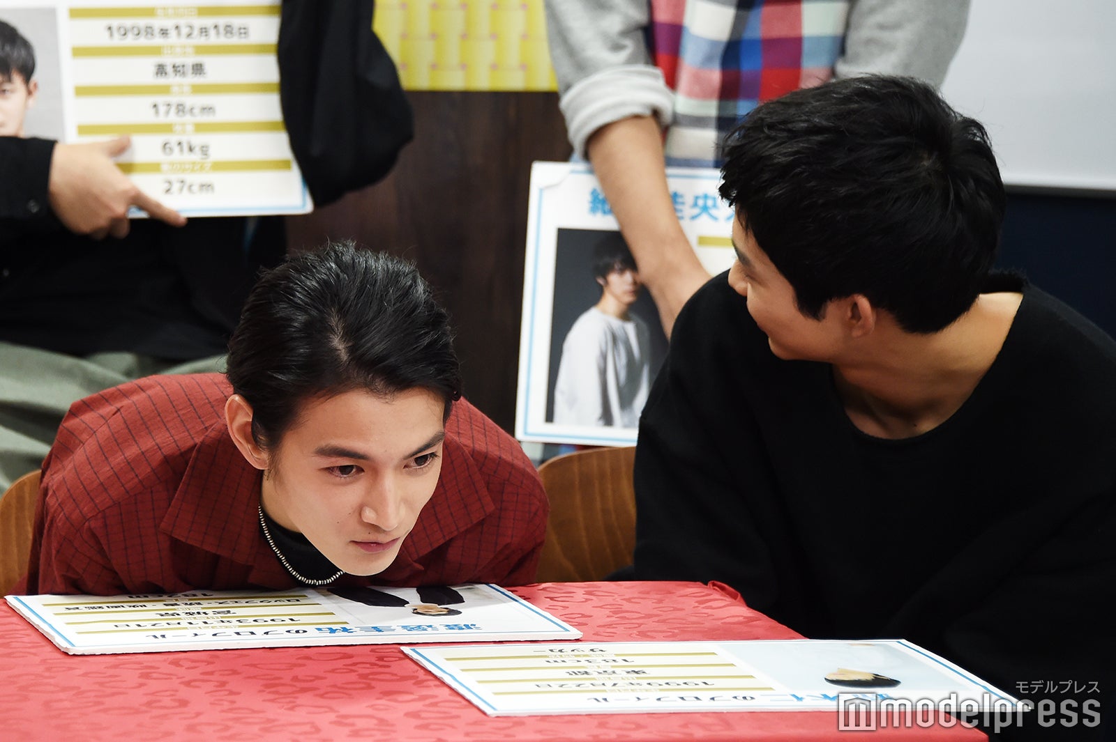 渡邊圭祐、鈴木仁（C）モデルプレス