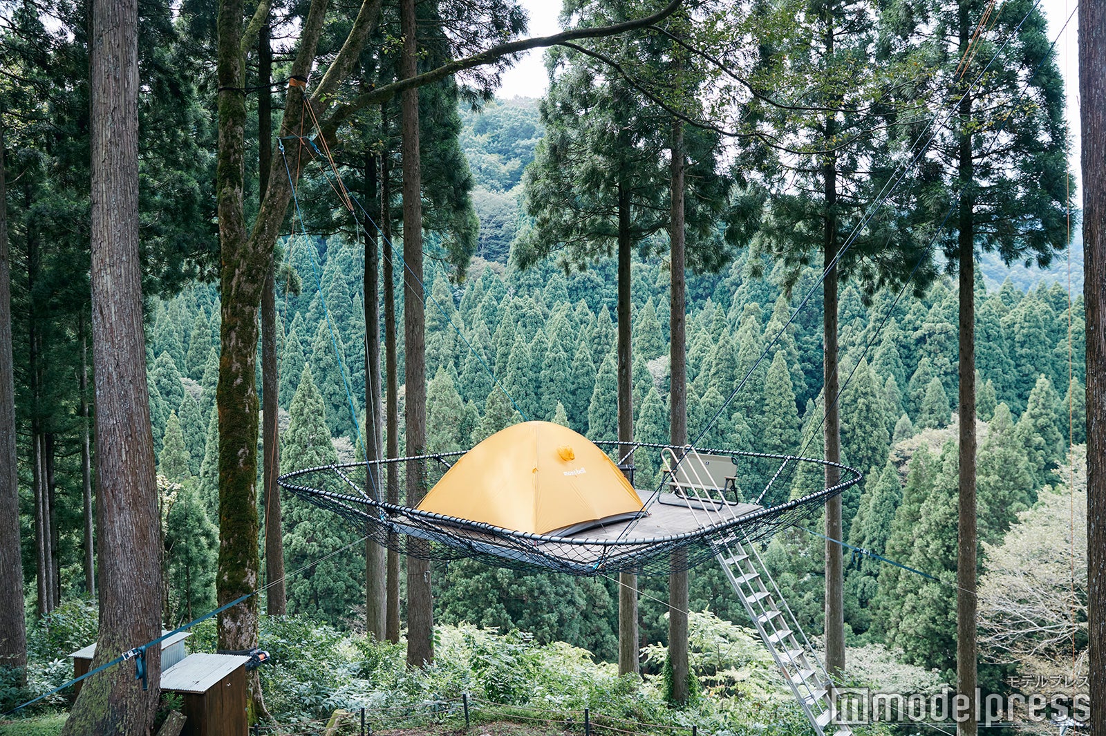 宙にふわふわ浮いているような無重力空間を楽しめるテント（C）モデルプレス