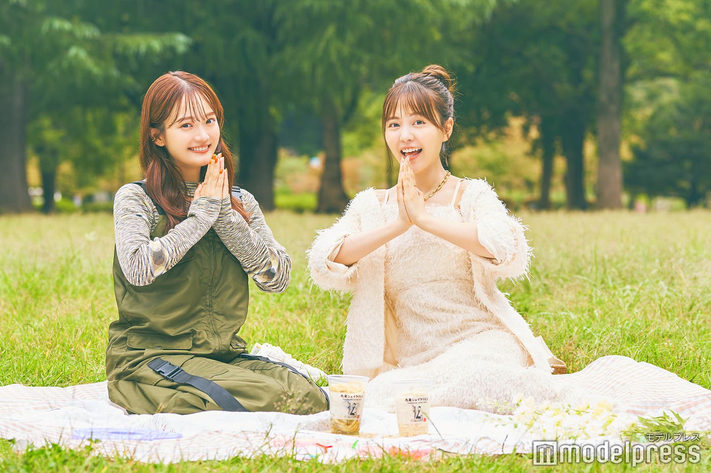 (左から)田久保夏鈴、新田さちか(C)モデルプレス