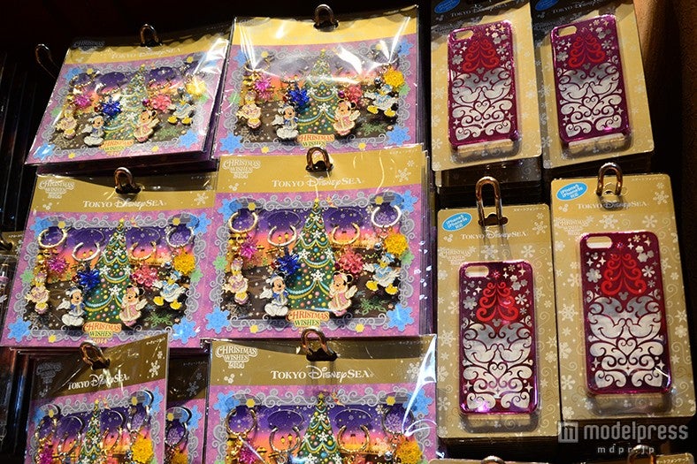 （TDS）キーチェンセット￥2200、スマートフォンケース￥2400