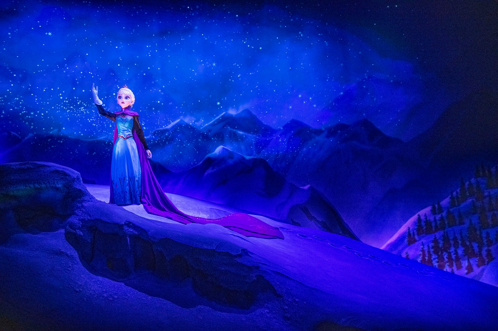 「フローズンキングダム」（C）Disney