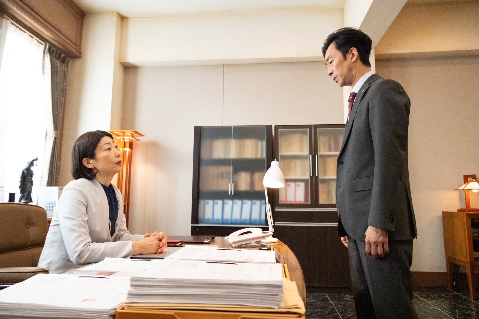 峯村リエ、北村有起哉「ケイジとケンジ、時々ハンジ。」第8話より（C）テレビ朝日