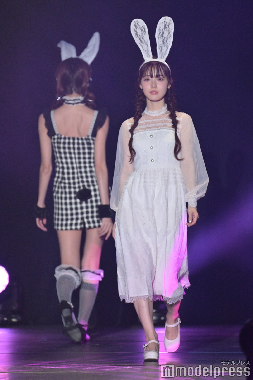 （C）モデルプレス