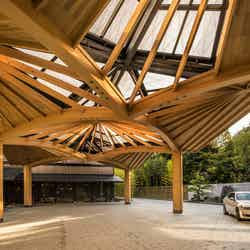 フォーシーズンズホテル京都に世界的名店「鮨 銀座おのでら」誕生 積翠園の眺望×江戸前鮨を堪能