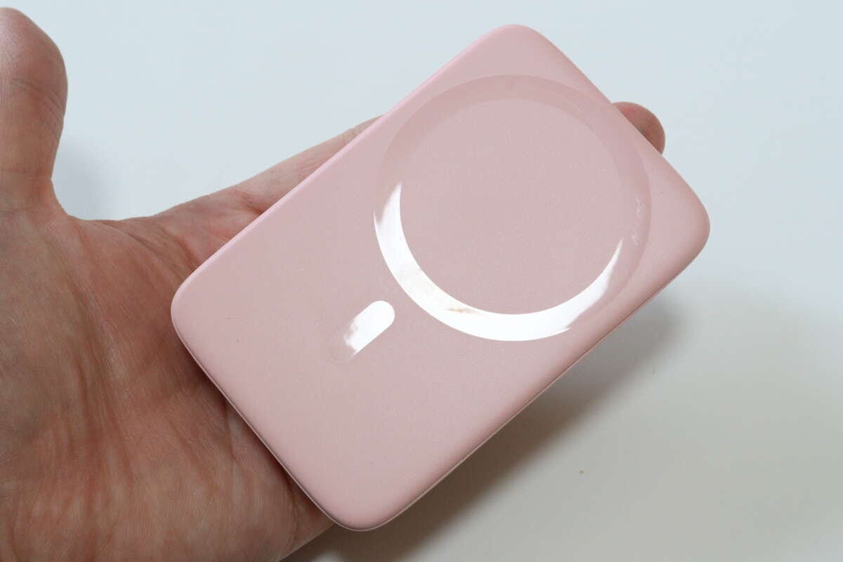 モバイルバッテリー