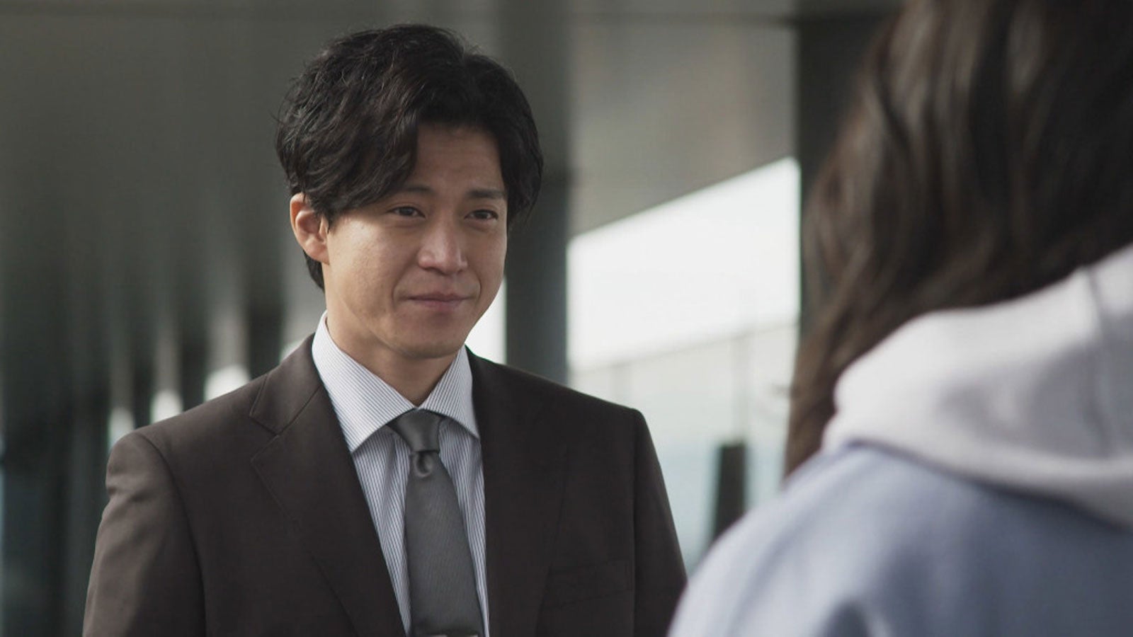 小栗旬・吉高由里子・清野菜名ら、秋ドラマ俳優陣の秘蔵シーン初公開 ウソNG演技を見破る