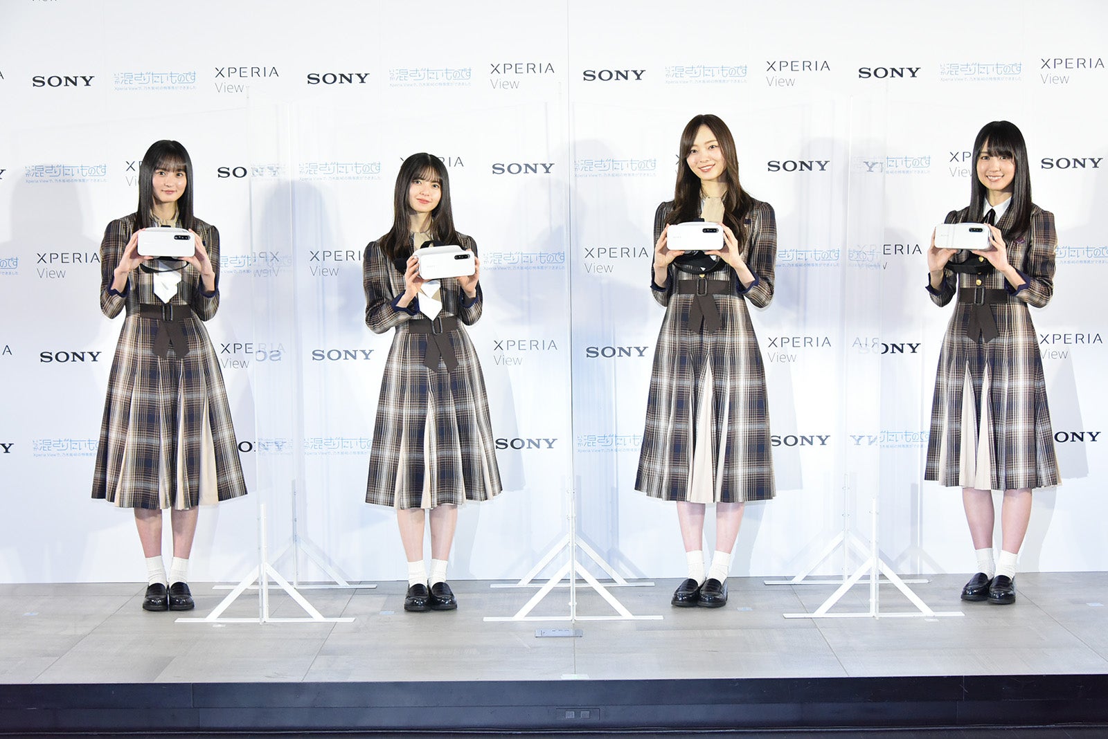 遠藤さくら、齋藤飛鳥、梅澤美波、賀喜遥香 （提供写真）