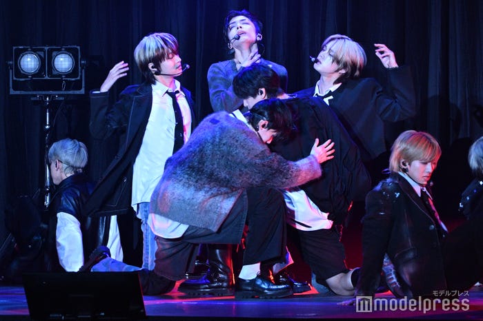 &TEAM(C)モデルプレス