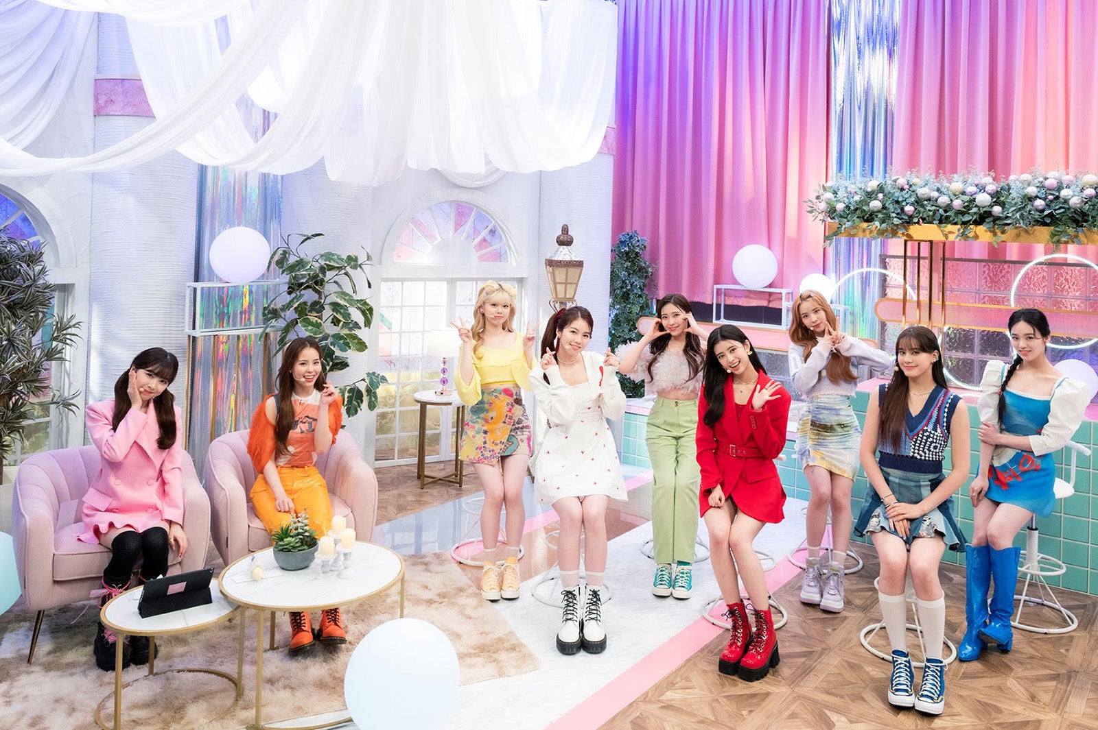 NiziU　NIZOO 　Lucat　デビュー1周年記念 NiziU、デビュー1周年を記念するスペシャル・コンテンツ 「NiziU