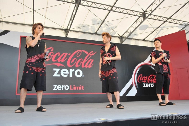 「コカ・コーラゼロ×EXILE新TVCM発表イベント」に参加したEXILEのTAKAHIRO、KEIJI、TETSUYA（左から）