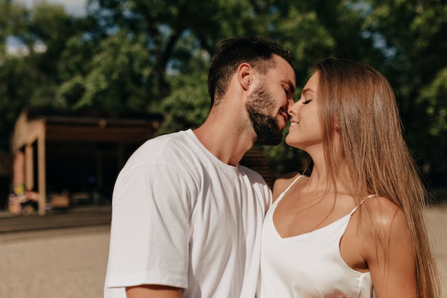 好きな人にキスされたい 女性必見 男が キス したくなる瞬間3選 モデルプレス