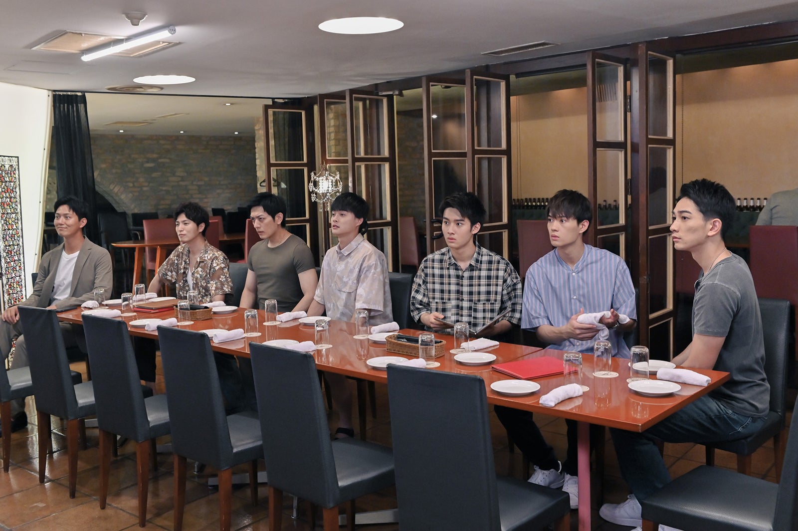 （左から）工藤阿須加、桐山漣、久保田悠来、結木滉星、藤岡真威人、佐野勇斗、町田啓太／「テッパチ！」第9話より（C）フジテレビ