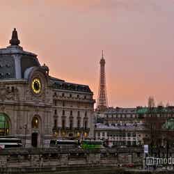 フランス・パリのロマンティックなサンセット/Photo by Nouhailler