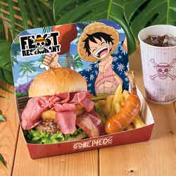 ルフィのスタミナ・ビーフバーガーセット/画像提供:ユニバーサル・スタジオ・ジャパン