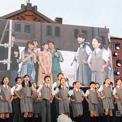 横浜少年少女合唱団による主題歌「希空～まれぞら～」の合唱