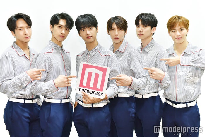 VIXX(左から)RAVI、KEN、N、LEO、HYUK、HONGBIN(C)モデルプレス