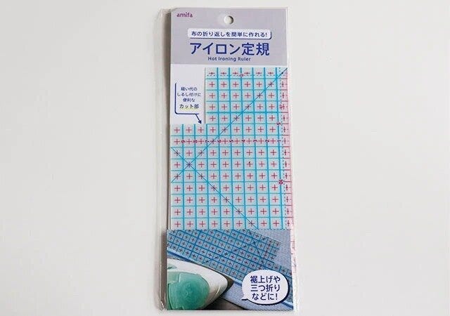 ダイソー　アイロン定規　パッケージ