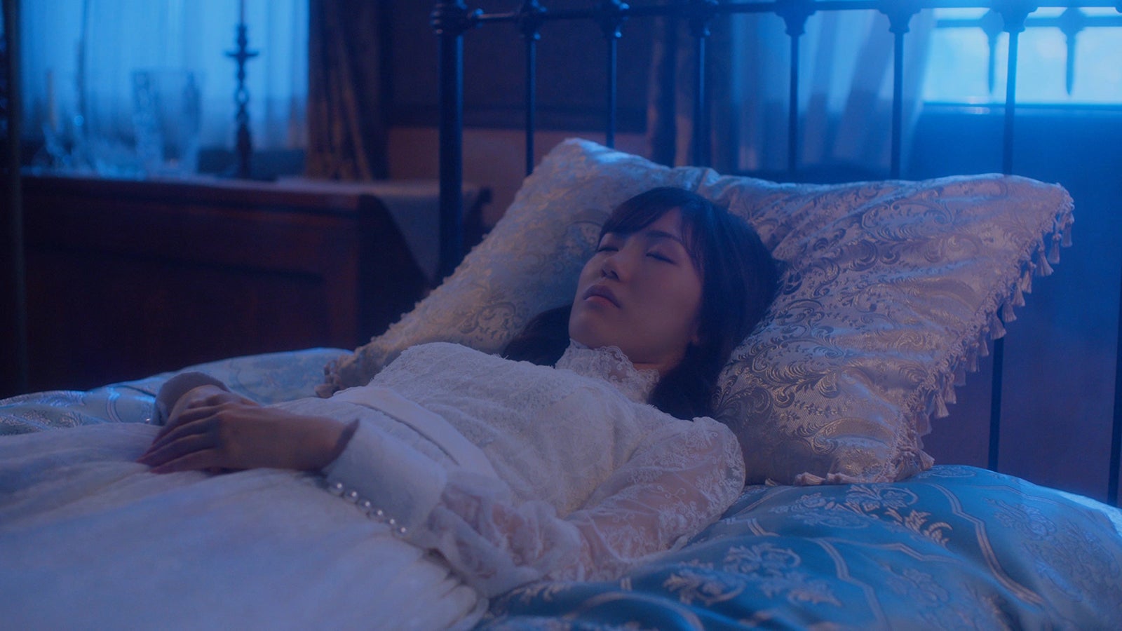 AKB48「サヨナラで終わるわけじゃない」MVより（C）AKS