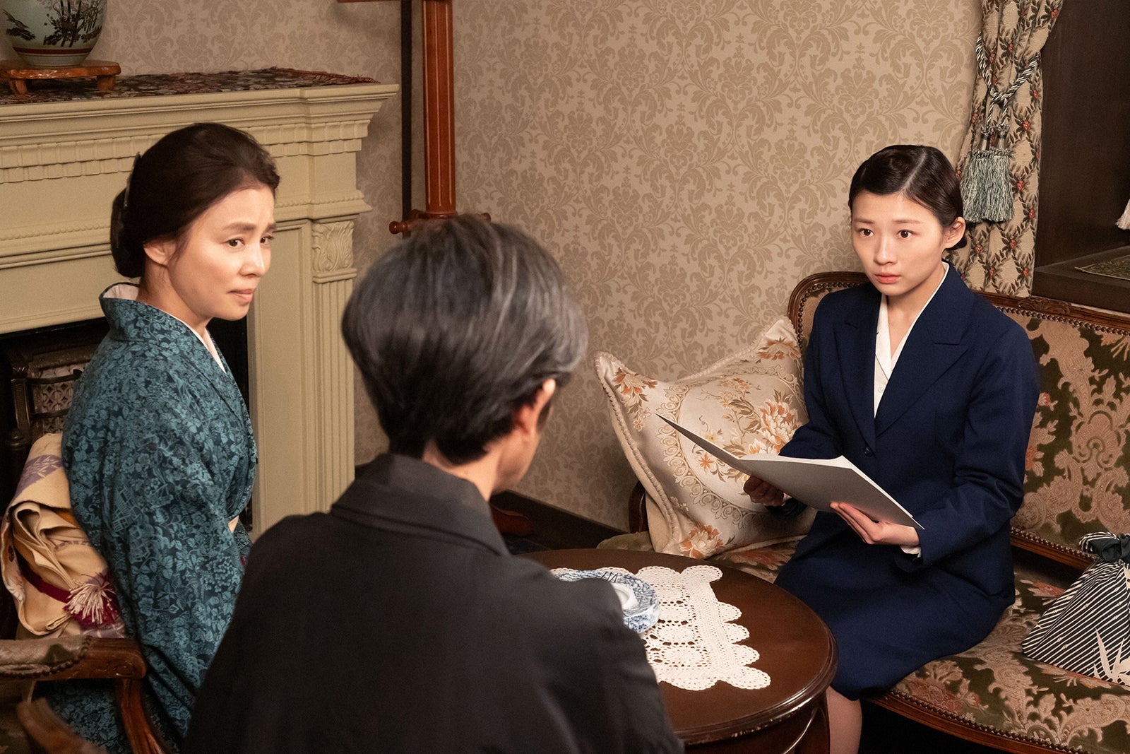 石田ゆり子、伊藤沙莉「虎に翼」第34話（C）NHK