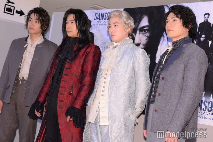 (左から)佐藤寛太、稲垣吾郎、大鶴佐助、崎山つばさ(C)モデルプレス