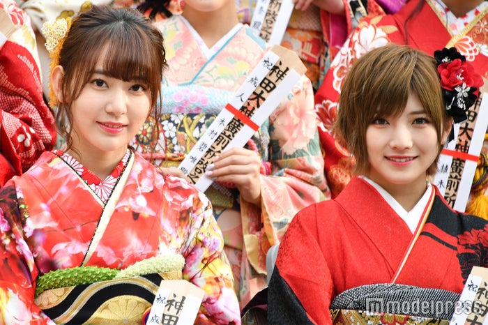 宮脇咲良、岡田奈々 (C)モデルプレス