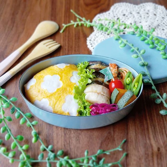 子供が笑顔になる可愛いオムライス弁当 簡単 人気なママが作りやすいメニュー モデルプレス