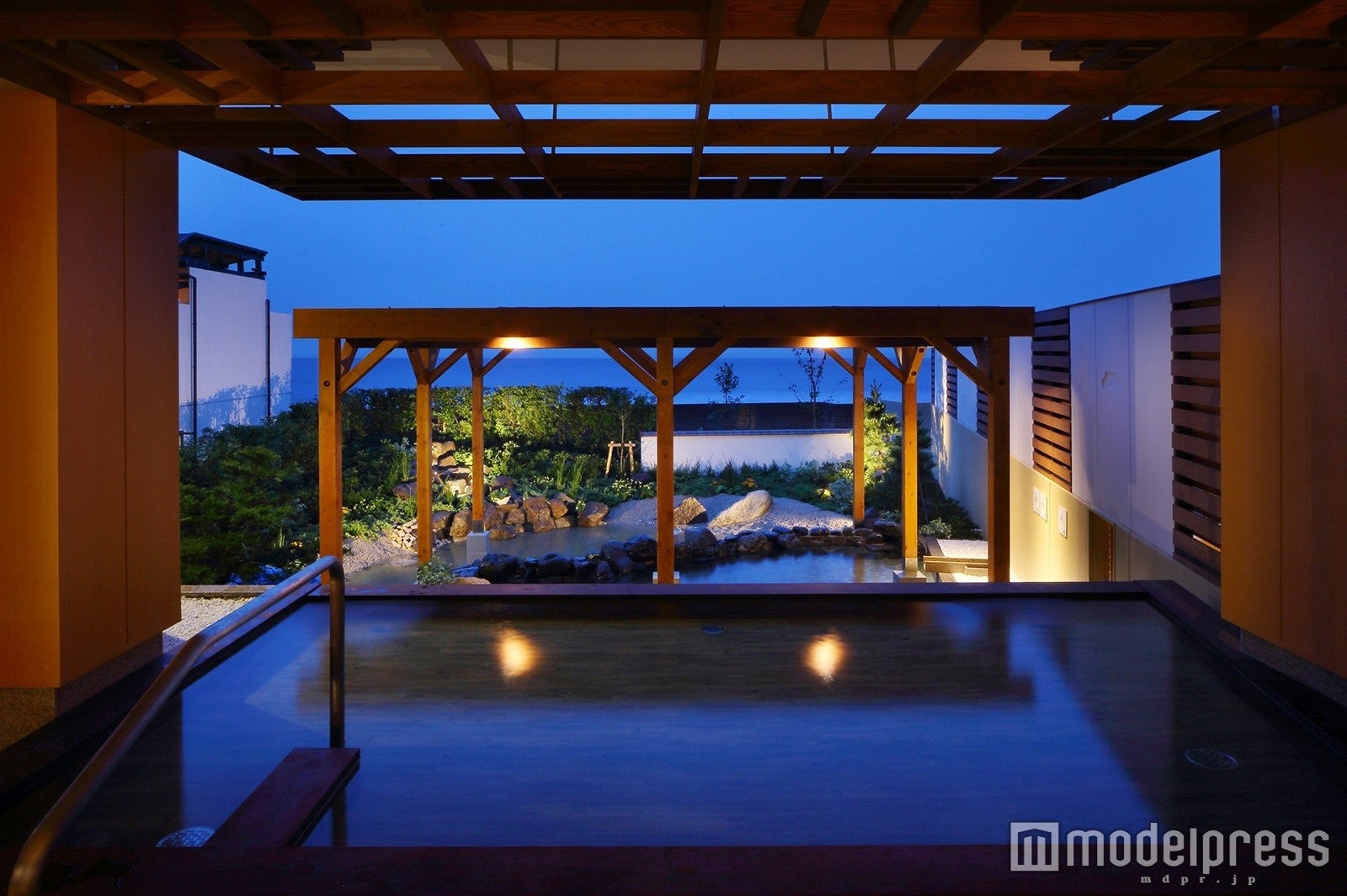 大浴場「湯屋 海の回廊」（外湯エリア）／画像提供：鴨川グランドホテル