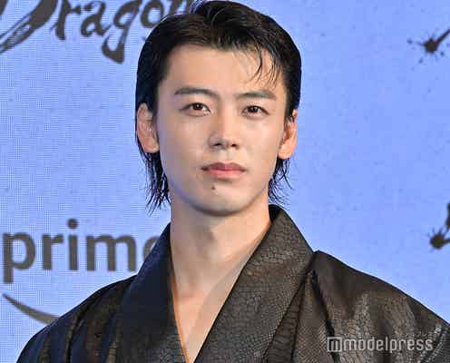 竹内涼真、上裸で“派手タトゥー”姿公開「肉体美」「かっこよすぎる」の声