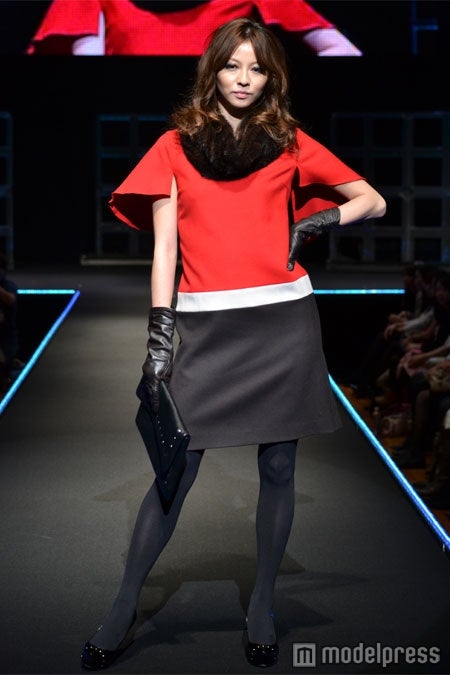 香里奈、山田優ら人気モデル集結　「GINGER」創刊2周年ファッションショー＜写真特集＞