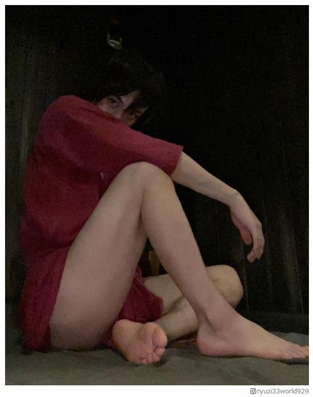 りゅうちぇる、美脚に反響「綺麗」「思わず見惚れる」