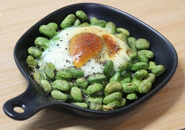 ダイソー　オーブン食器（取っ手付、ブラック）