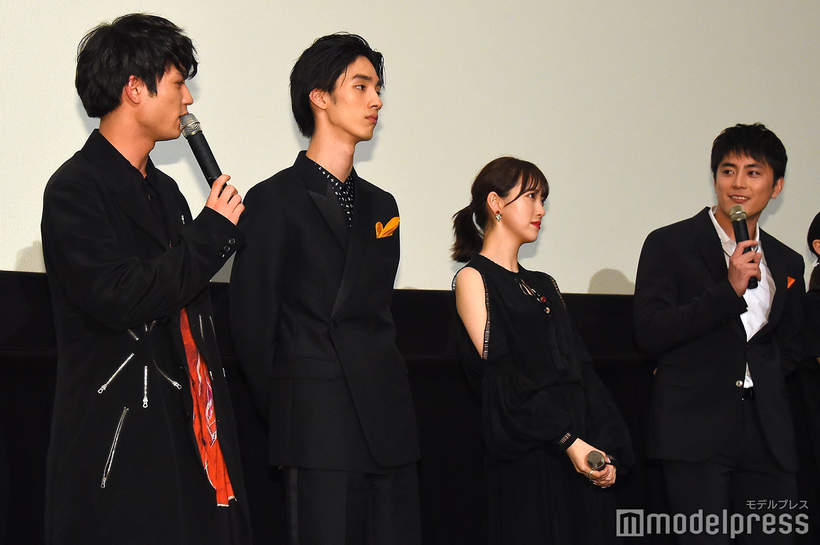 板垣瑞生「圧倒的顔です！」 （C）モデルプレス