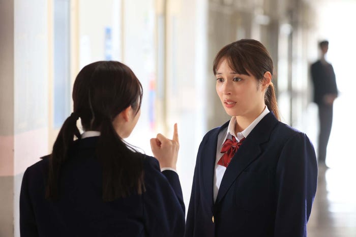 広瀬アリス「366日」第4話より(C)フジテレビ