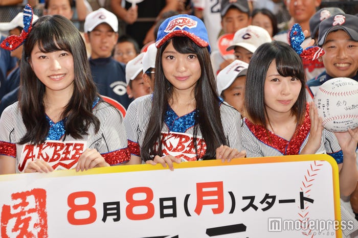 横山由依、北原里英、高柳明音(C)モデルプレス