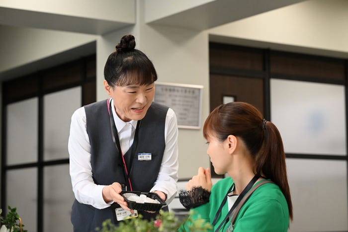 久保田磨希、菅井友香「ロンダリング」第1話(C)カンテレ