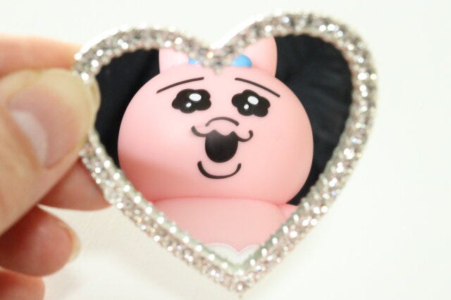 ダイソーんの映りが良いスマホミラー（フチビジュー）