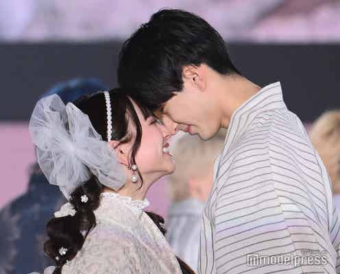 「今日好き」しゅんまや夫婦、“鼻キス”&腕組み…和服姿で密着 第2子誕生後わずか3ヶ月でランウェイ登場<関西コレクション 2023 S/S>