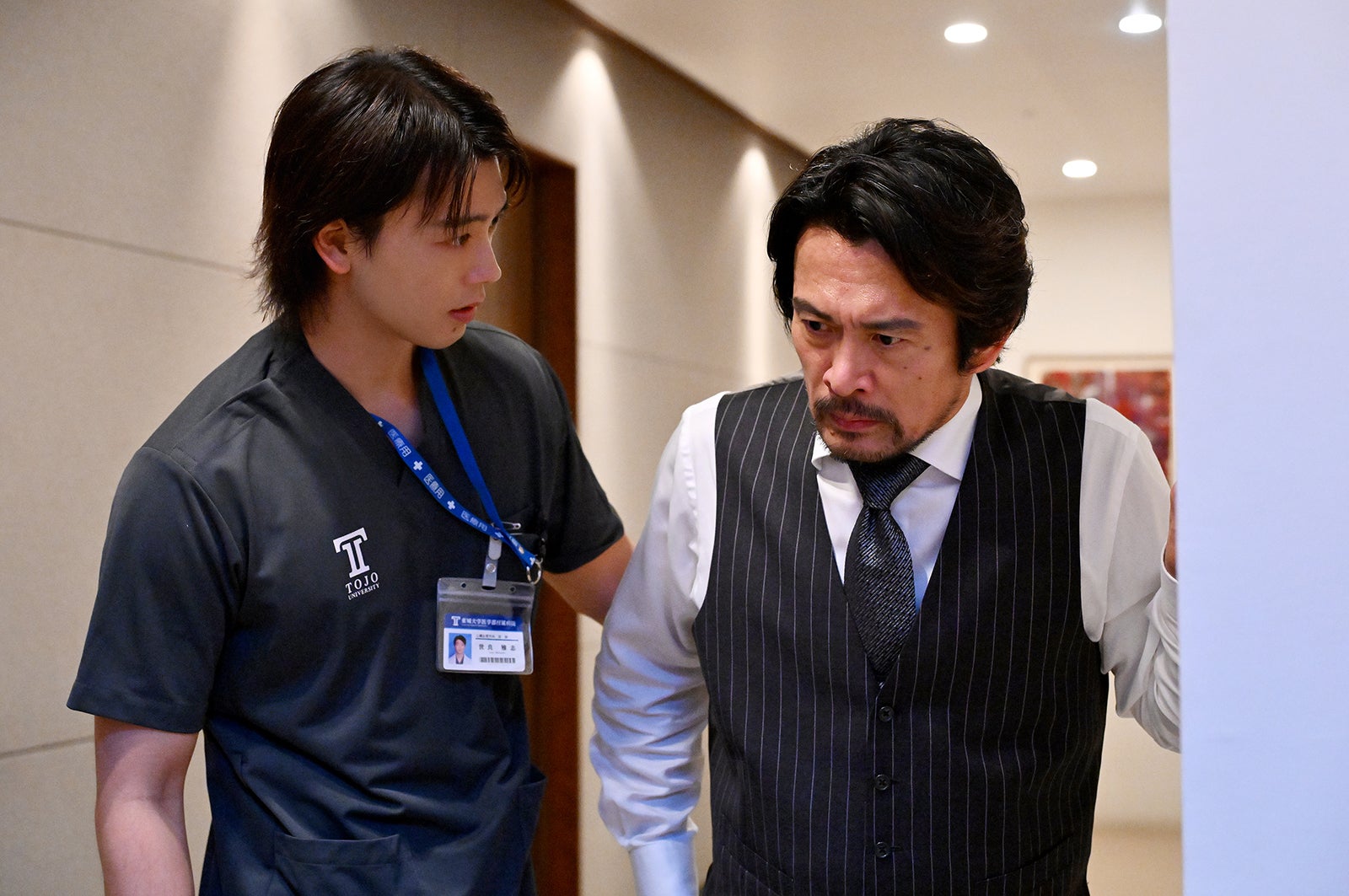 竹内涼真、内野聖陽「ブラックペアン シーズン２」第8話より（C）TBS