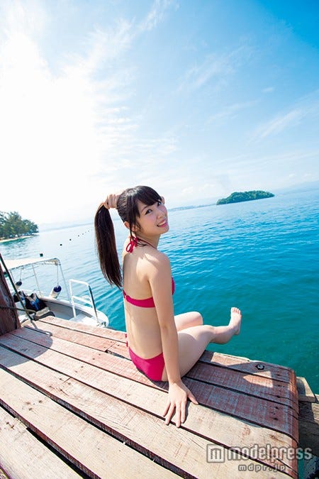 ファースト写真集「ちゅり」より/画像提供:光文社