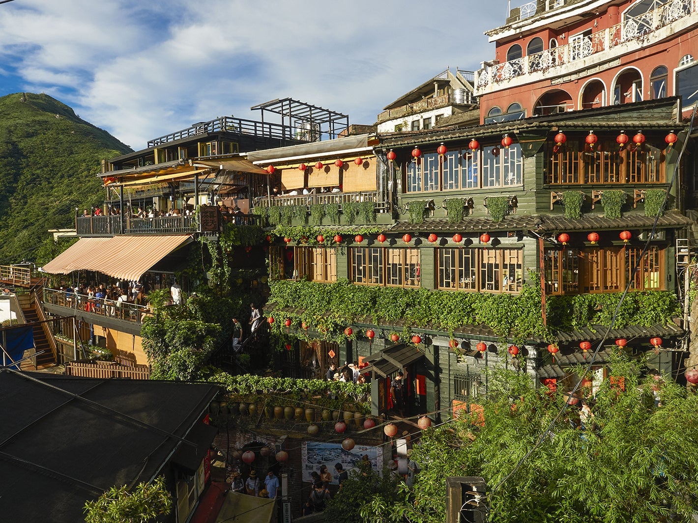 舞川あいくの作品（写真提供：所属事務所）