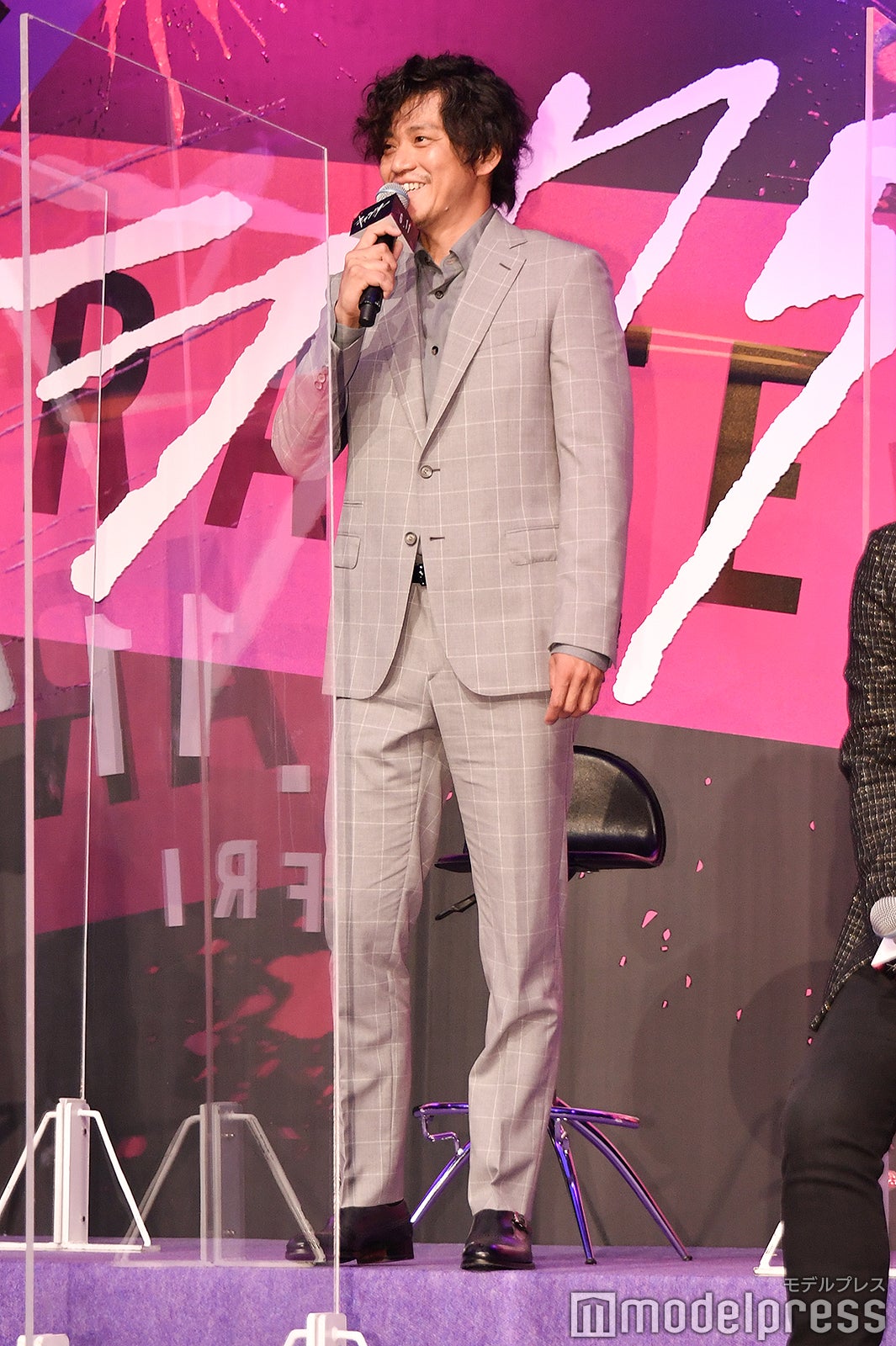 小栗旬（C）モデルプレス