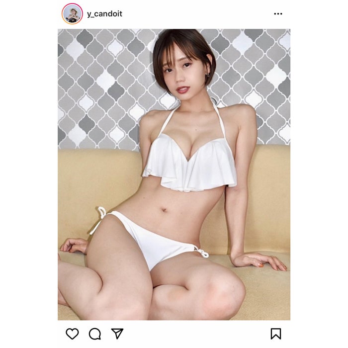 東口優希 くびれが美しい白ビキニのグラビアを披露 ファン歓喜 モデルプレス