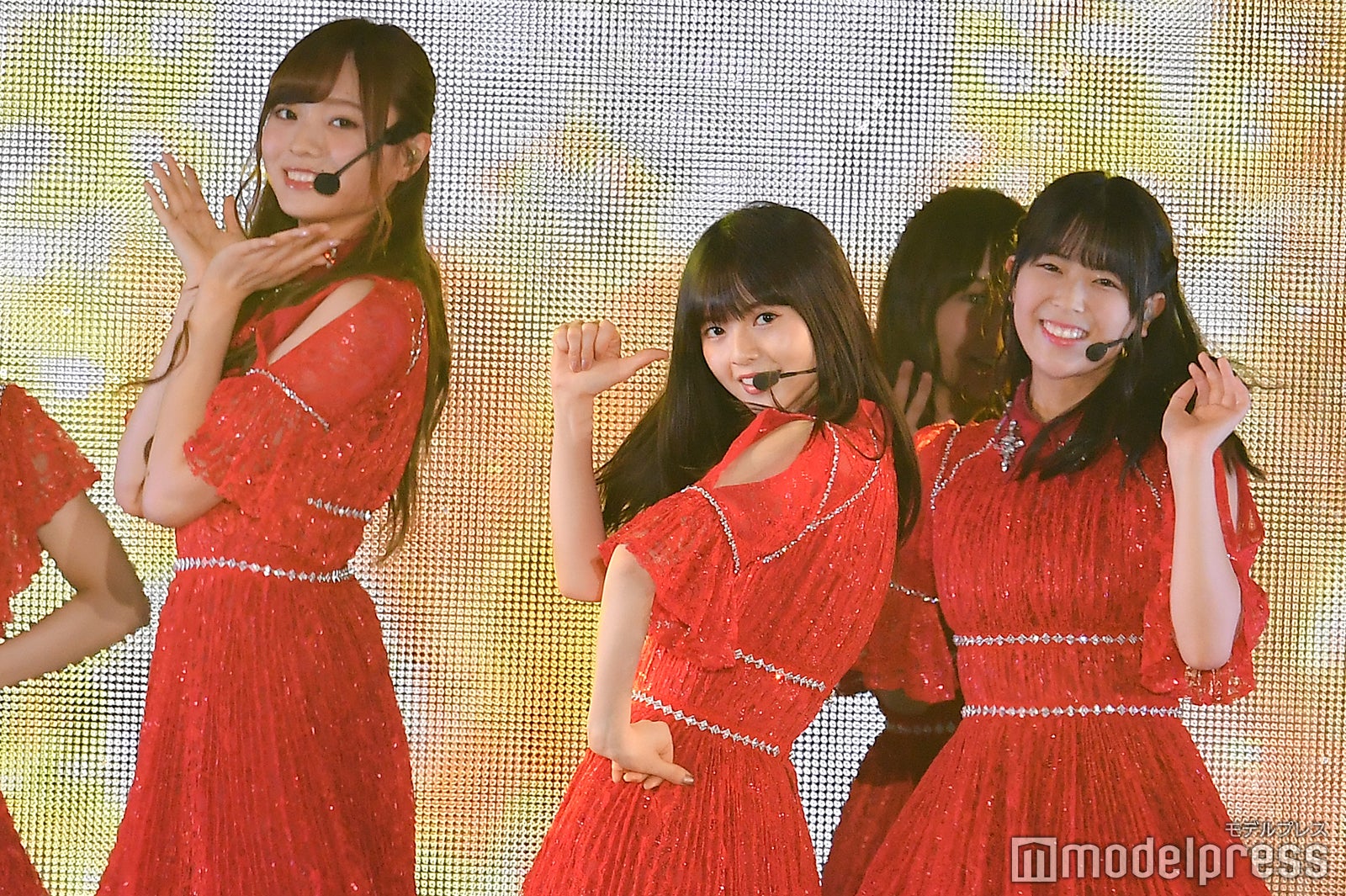 梅澤美波、齋藤飛鳥、岩本蓮加 （C）モデルプレス