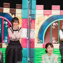 （前段左から）鞘師里保、中村静香（後段左から）工藤美桜、野呂佳代（C）テレビ朝日