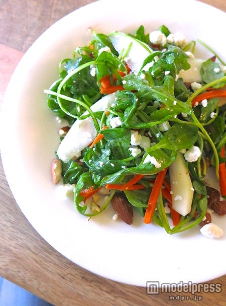 洋梨とルッコラのサラダ