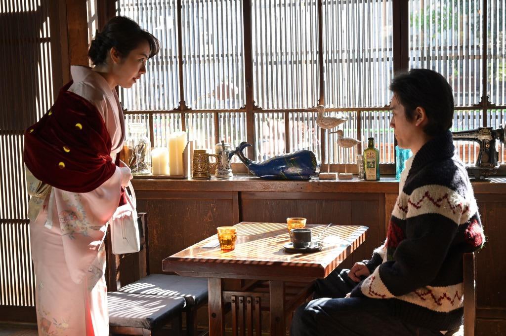 磯山さやか、桐谷健太（C）TBS