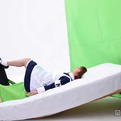 篠田麻里子/新CM「メンソレータムマリコ」篇メイキングショット