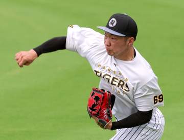 阪神・石井大智が屋外ブルペンで立ち投げ約20球 左アキレス腱断裂から復活目指す